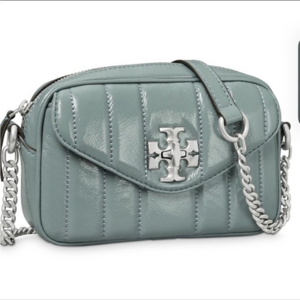 New Tory burch SMALL KIRA PATENT CAMERA BAG